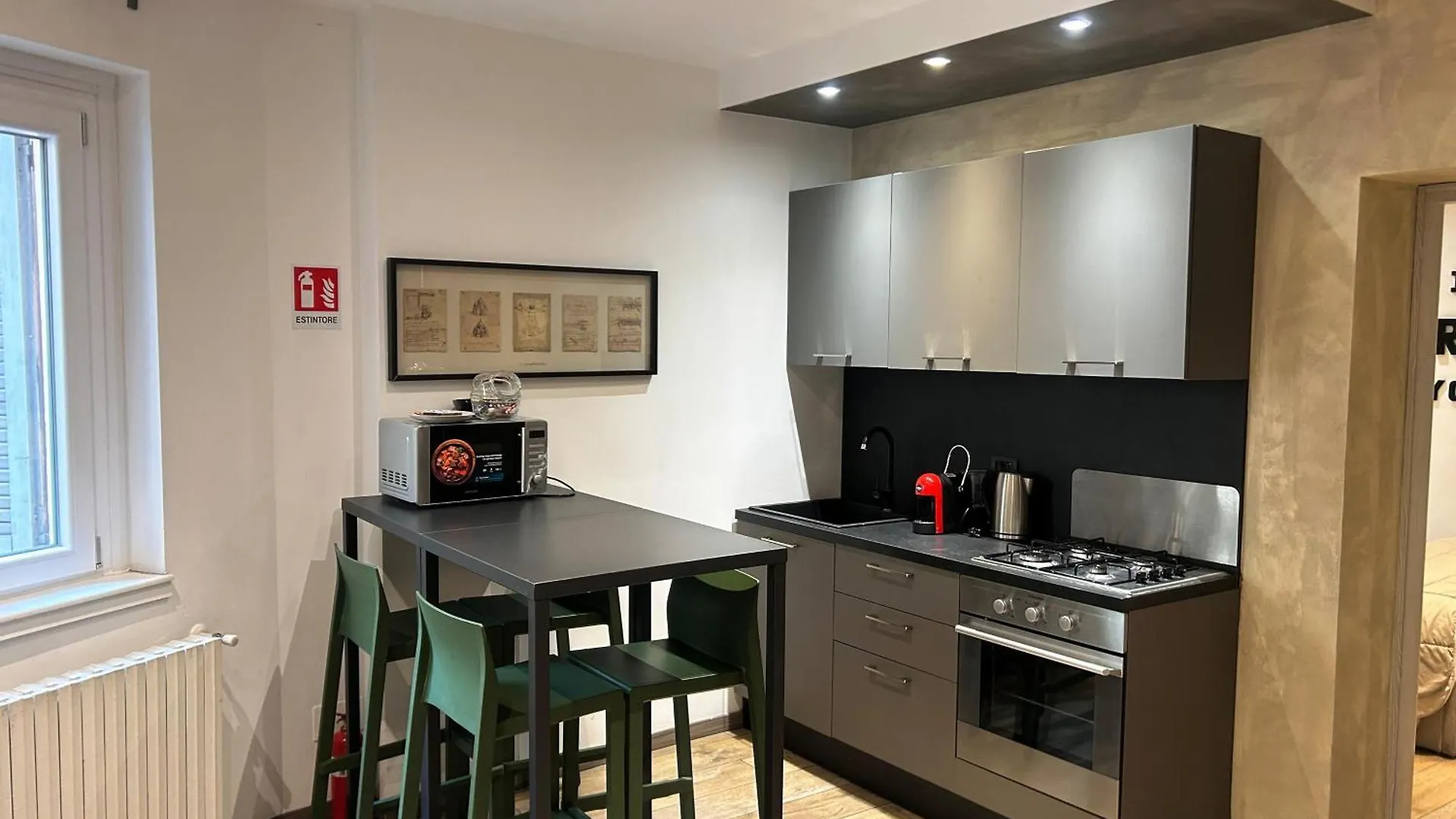 Leonardo Duplex Apartment Milan